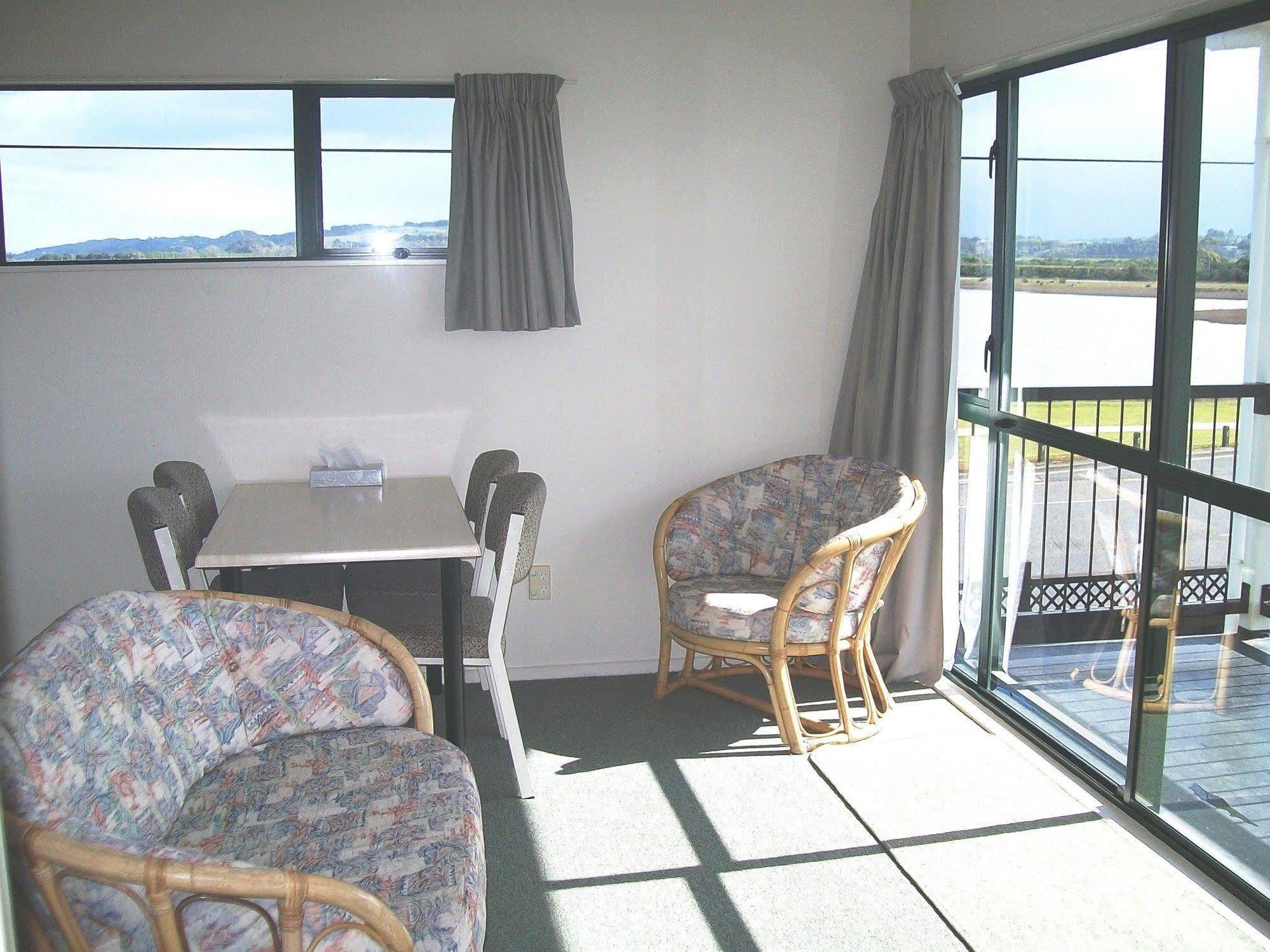 Cedar Court Motel Napier Exterior foto